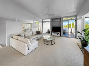 Westmere Wonder l Gorgeous 3 Bed Home inc View
